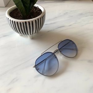 QUAY SUNGLASSES